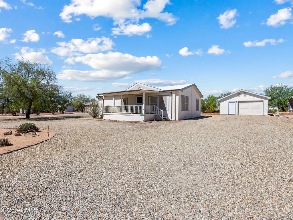 30834 S Meandering Lane, Congress