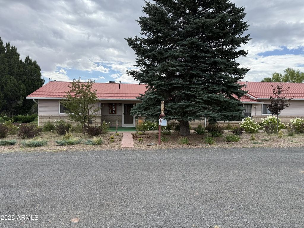 10 County Road 5099, Concho