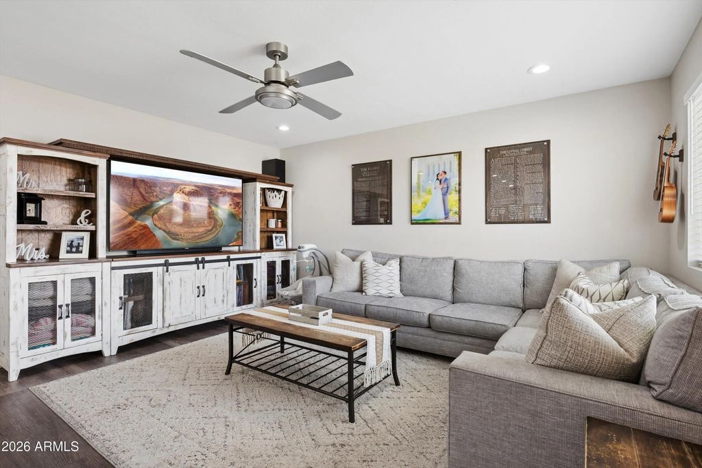 2404 E Caballero Street, Mesa