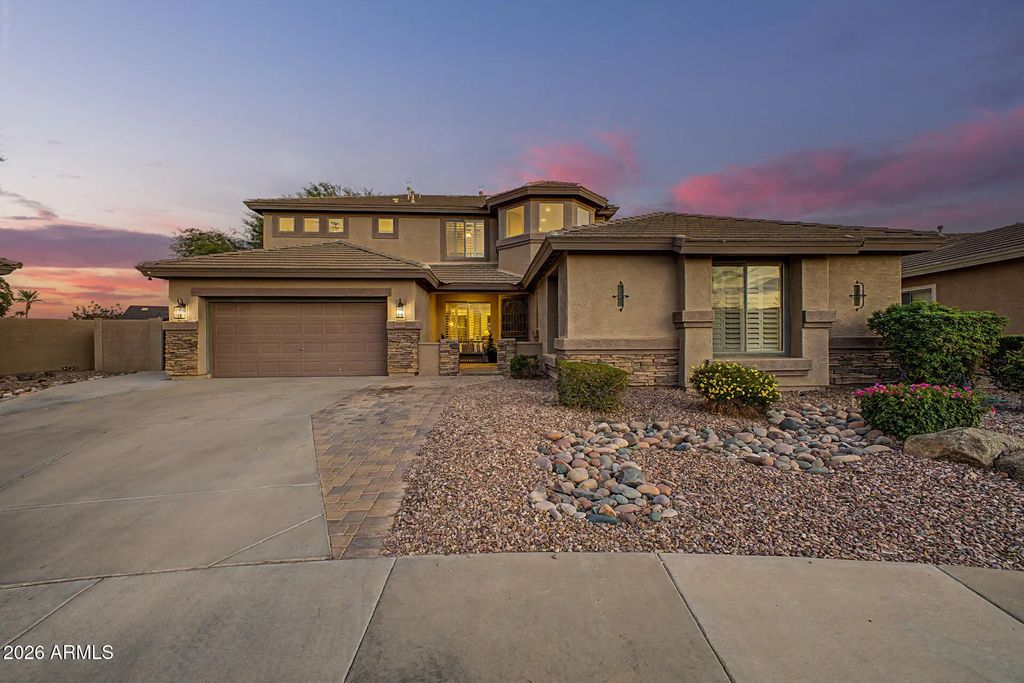 3911 E Jaguar Avenue, Gilbert