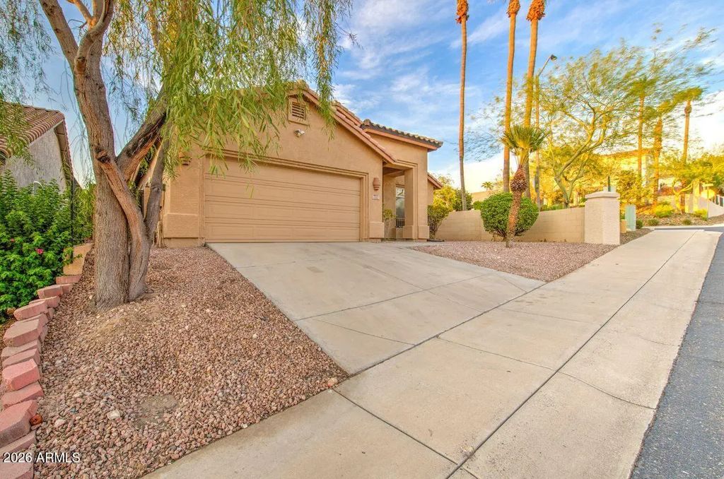 1250 E Captain Dreyfus Avenue, Phoenix