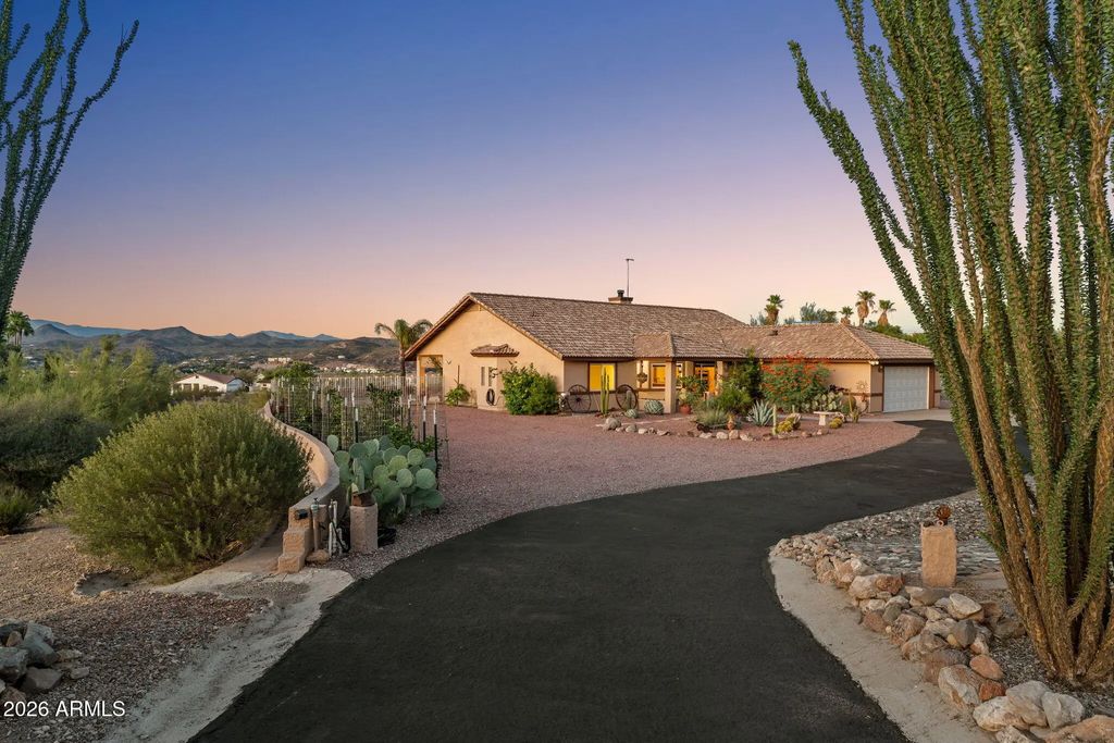 90 W Turtleback Lane, Wickenburg