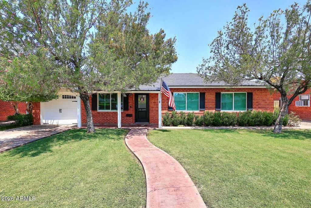 2230 E Devonshire Avenue, Phoenix