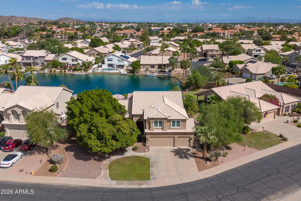 3820 E Amberwood Drive, Phoenix