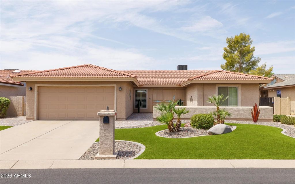 26406 S Jardin Drive, Sun Lakes