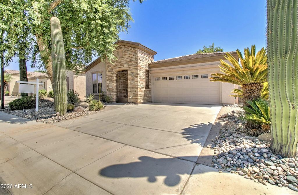 4747 E Blue Spruce Lane, Gilbert