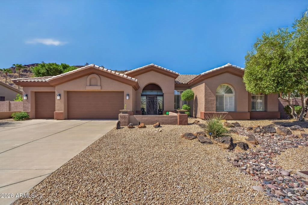 5565 W Pinnacle Hill Drive, Glendale