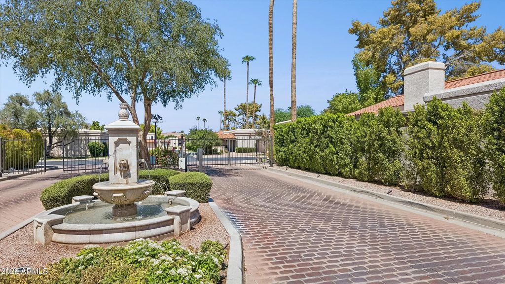 7215 E Buena Terra Way, Scottsdale