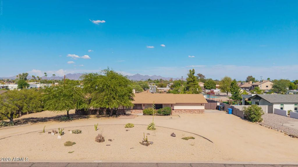 16223 N 40th Place, Phoenix