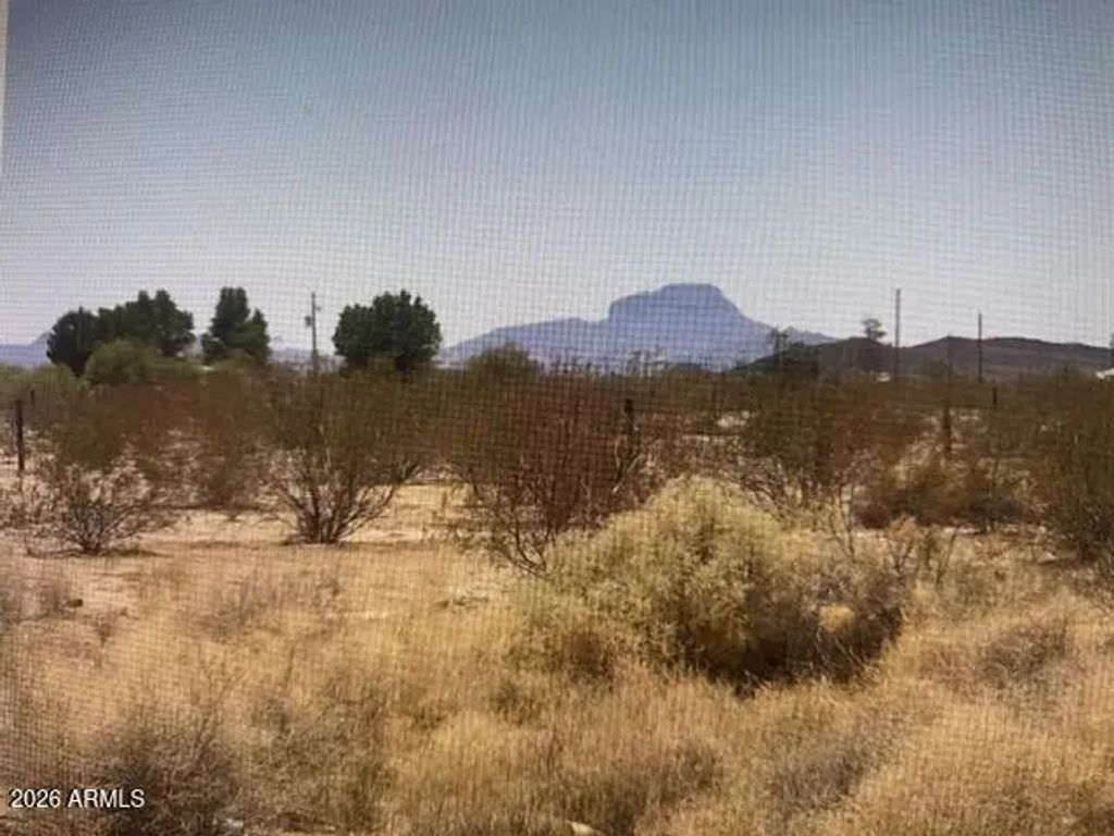 13xx S 373rd Avenue (unit J), Tonopah