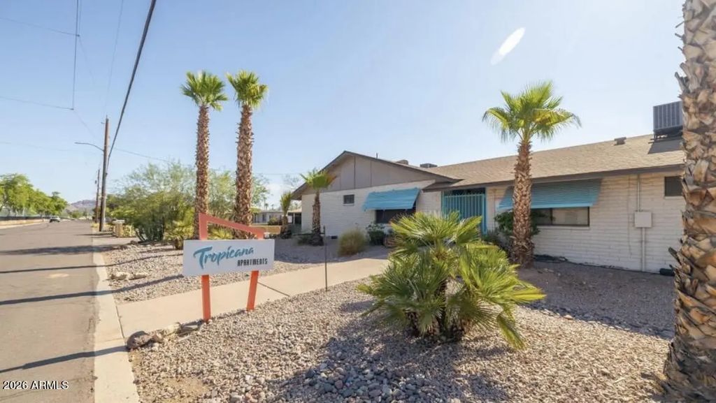 2011 N 51st Street (unit 1), Phoenix