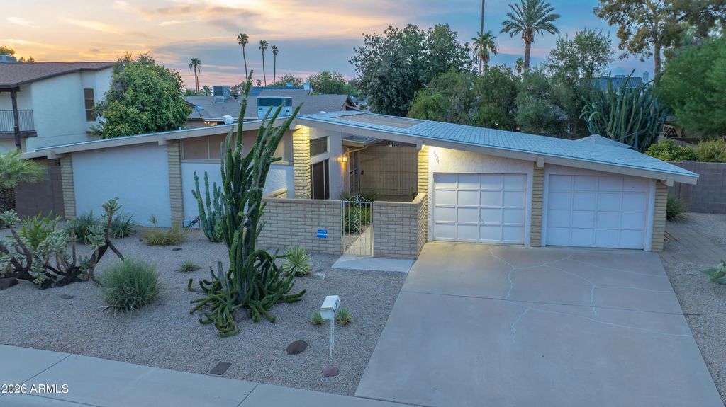 3024 W Desert Cove Avenue, Phoenix