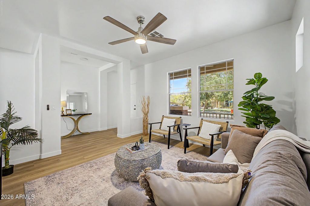 6817 S 40th Lane, Phoenix
