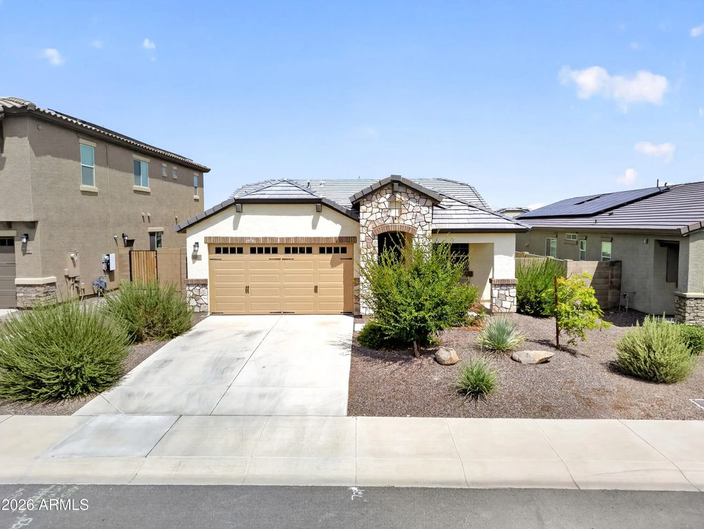 17432 W Laurie Lane, Waddell