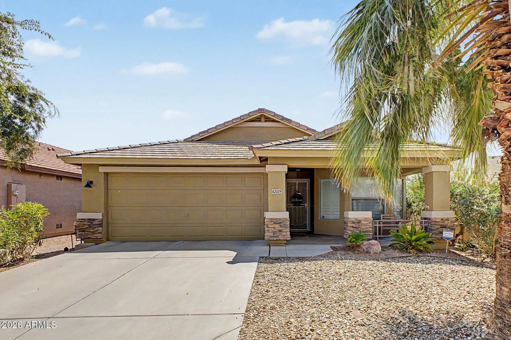 42029 W Michaels Drive, Maricopa