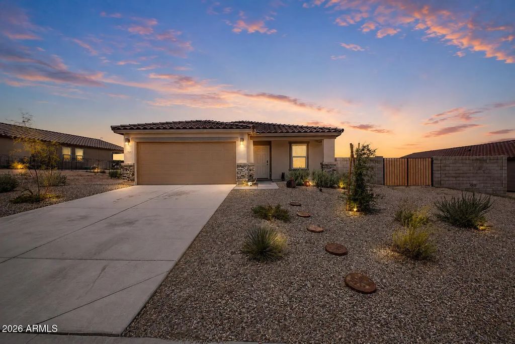 1820 W Broken Arrow Drive, Wickenburg