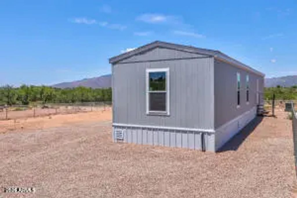 3162 W Century Drive, Benson