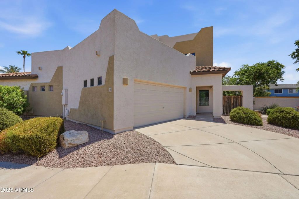 544 N Alma School Road (unit 39), Mesa