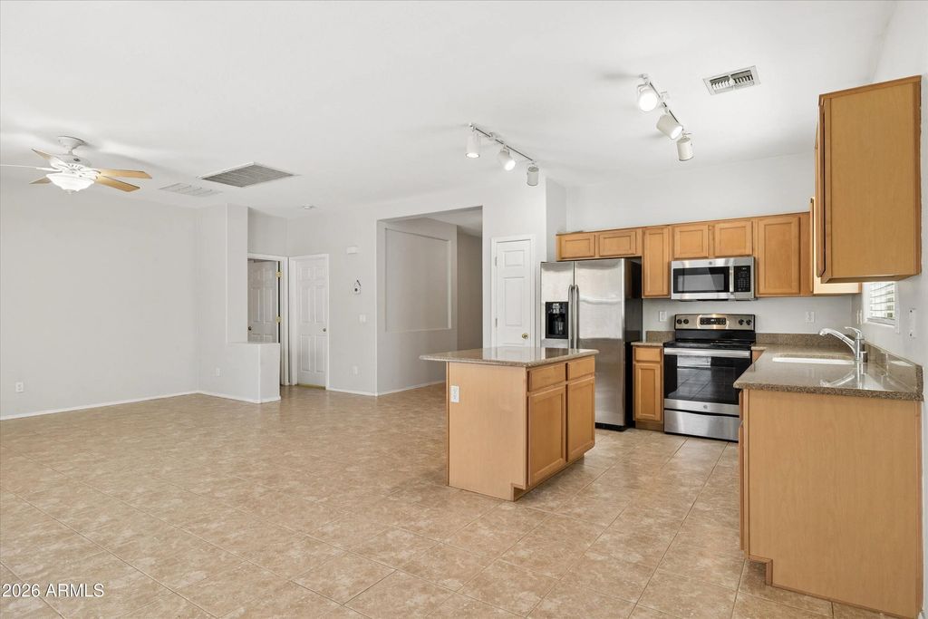 4323 W T Ryan Lane, Laveen