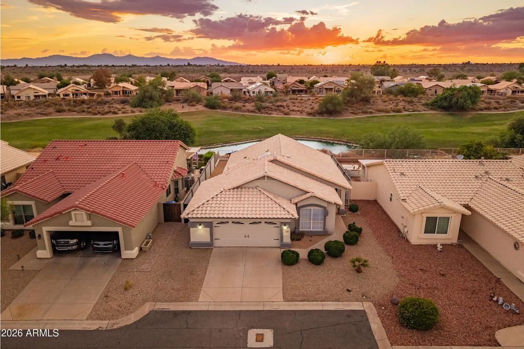 11546 W King Snake Court, Surprise