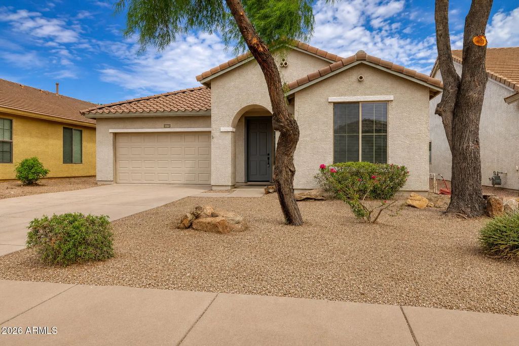 1152 W Desert Hollow Drive, San Tan Valley