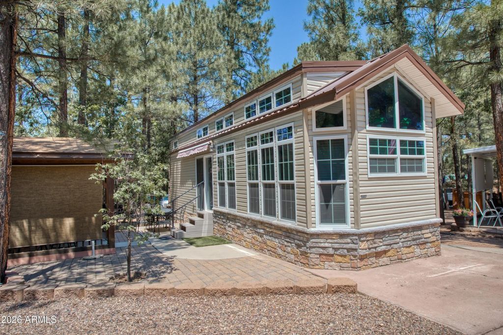 2240 E Tender Foot Trail, Show Low