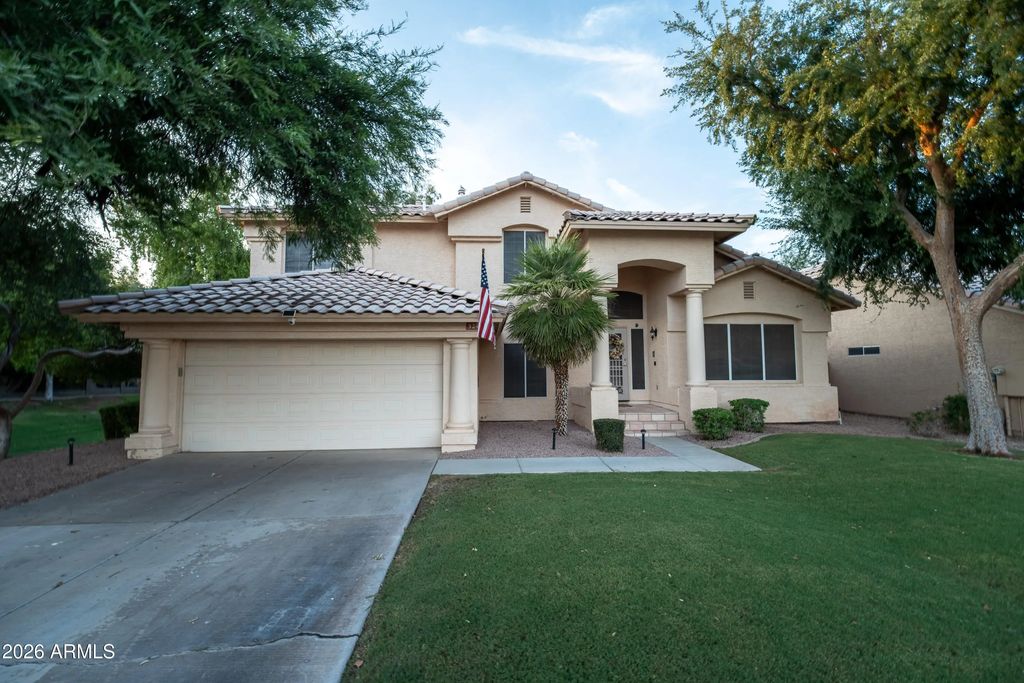 324 E Arabian Drive, Gilbert