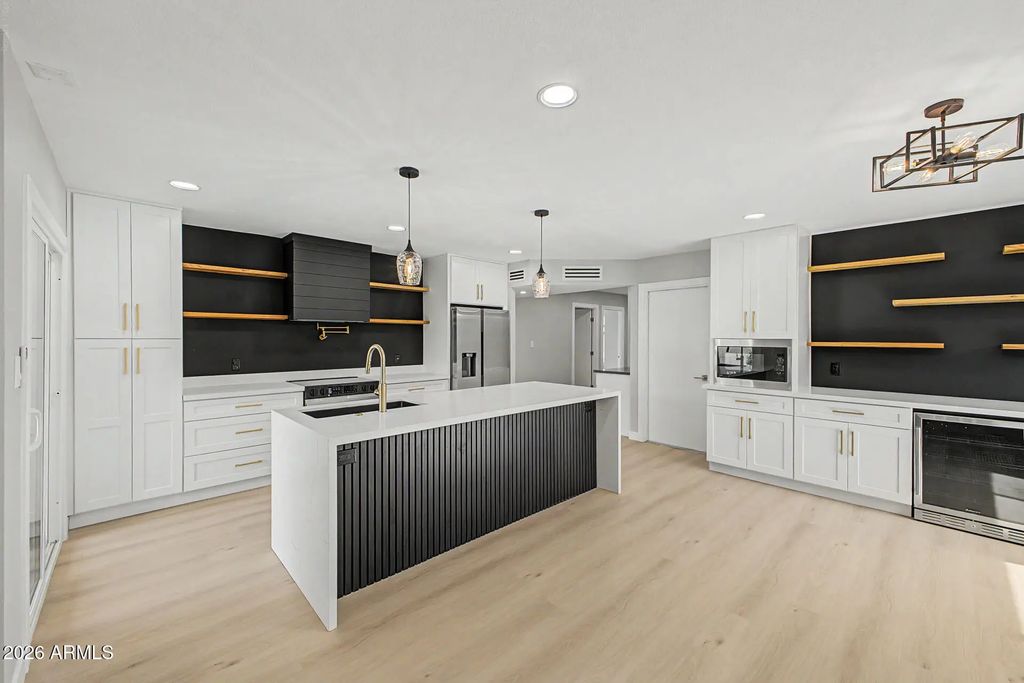 2136 E Colgate Drive, Tempe