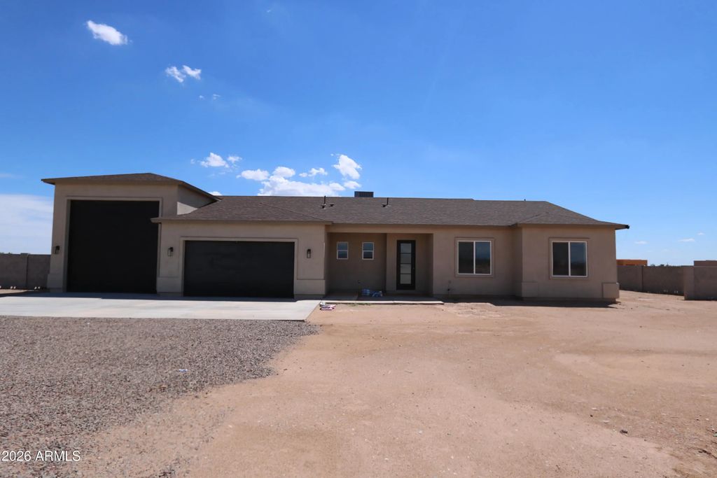 25131 W Lowden Road, Wittmann