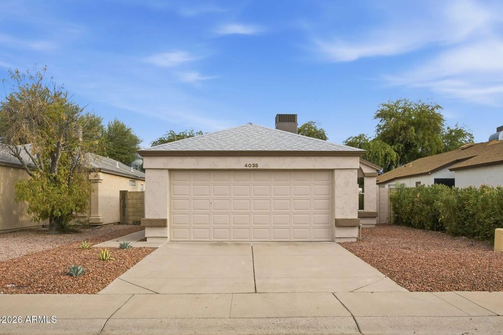 4035 W Electra Lane, Glendale