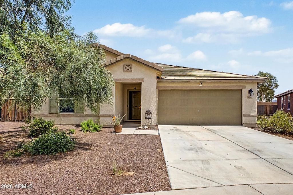 6910 S 75th Drive, Laveen