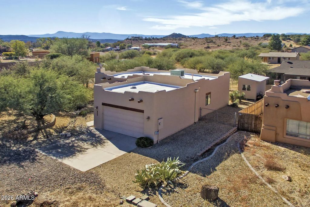 5600 N Laura Lane, Rimrock