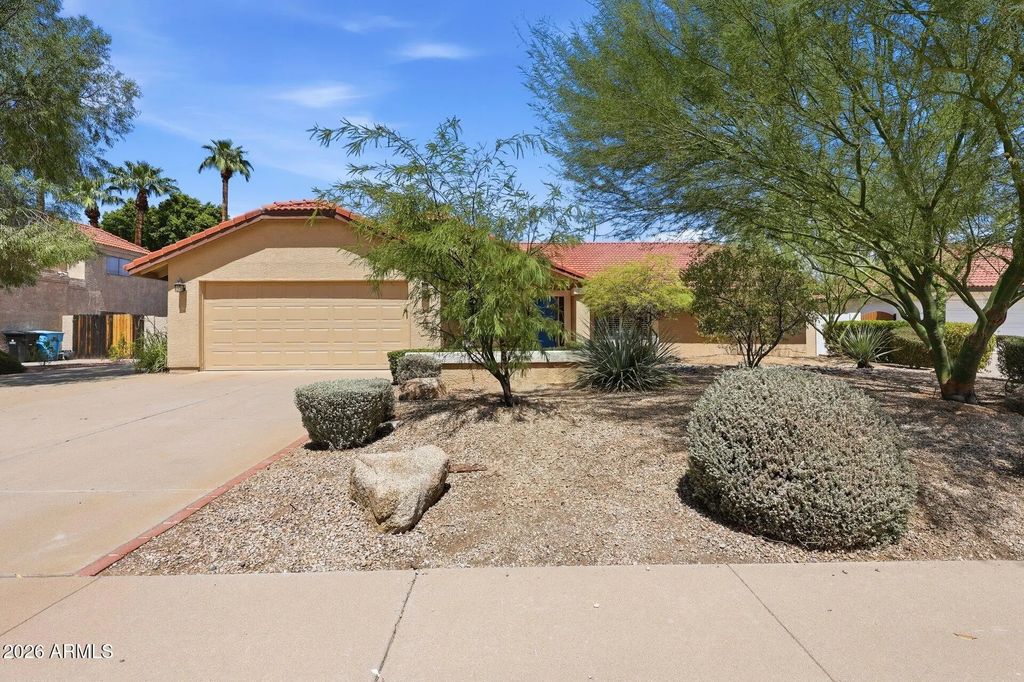 5724 E Danbury Road, Scottsdale
