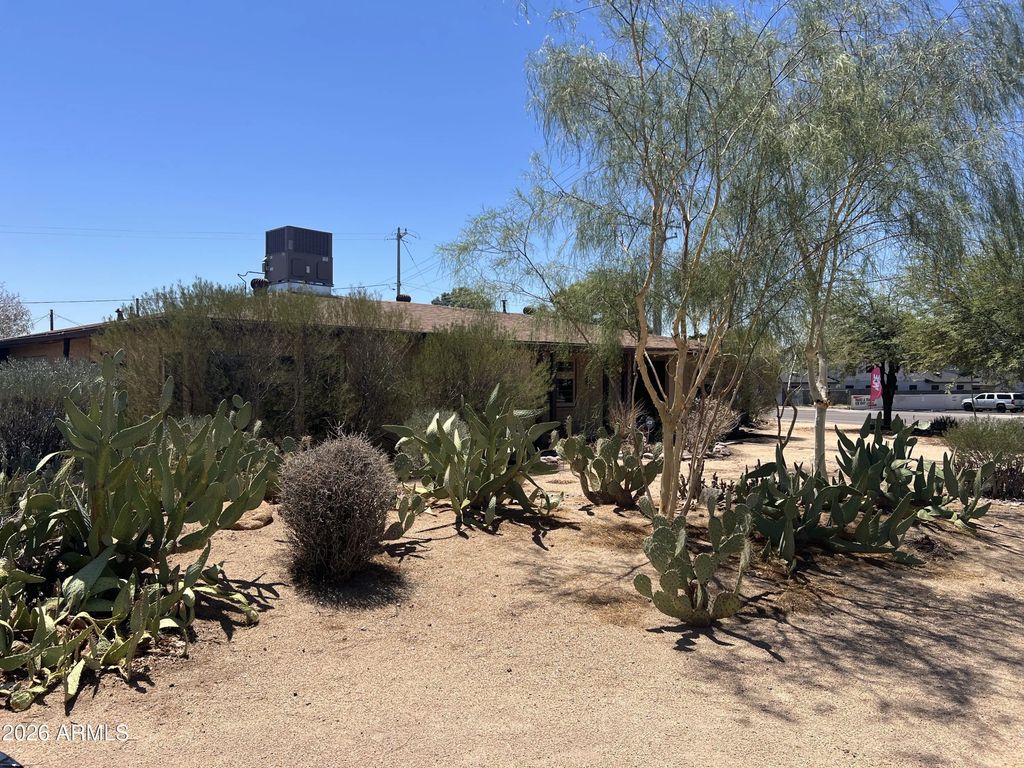1201 E Desert Park Lane, Phoenix