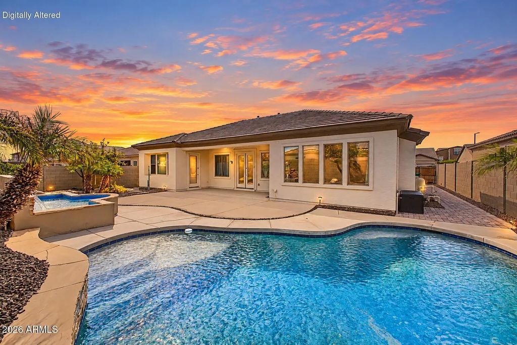 18418 W Cinnabar Avenue, Waddell