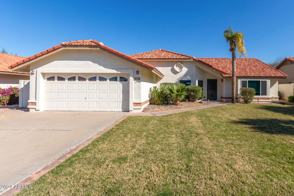 9138 E Davenport Drive, Scottsdale