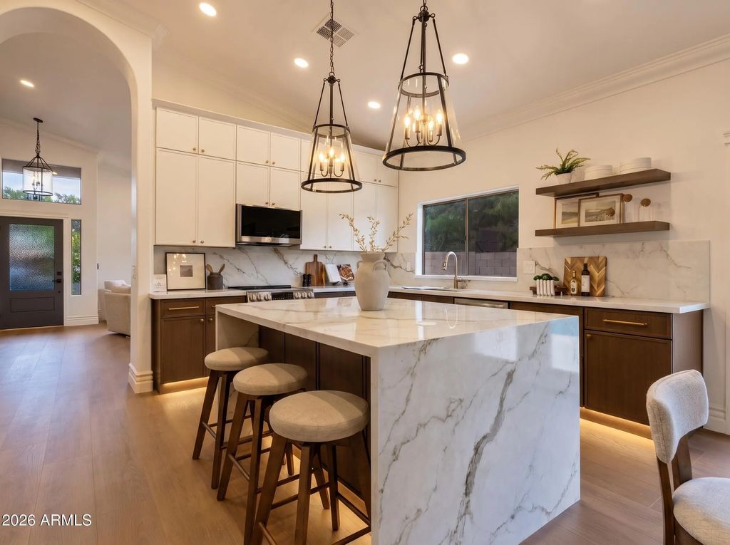 1511 E Sunrise Way, Gilbert