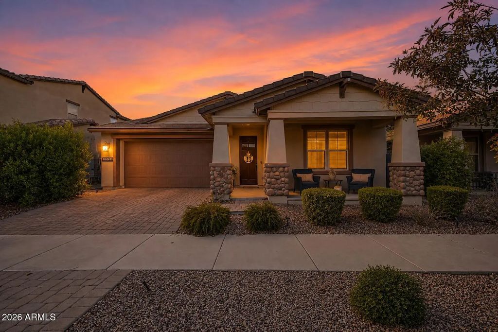 10218 E Wavelength Avenue, Mesa