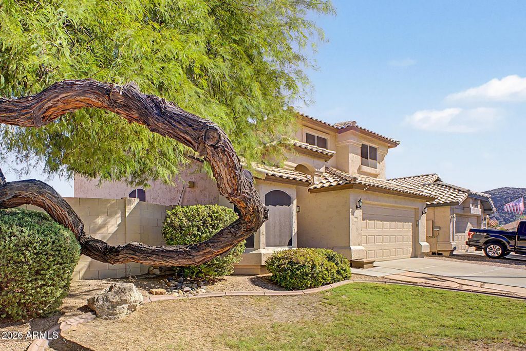 2211 E Williams Drive E, Phoenix