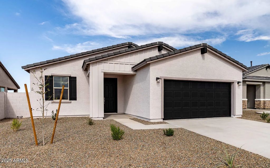 17585 N Bolerno Drive, Maricopa