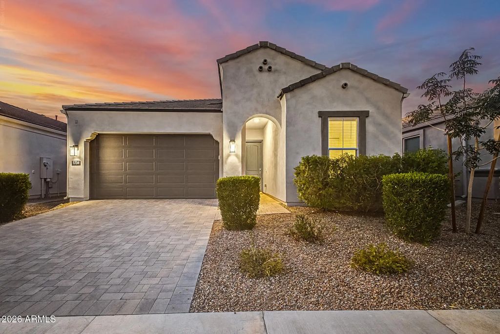 1734 E Questa Drive, Phoenix