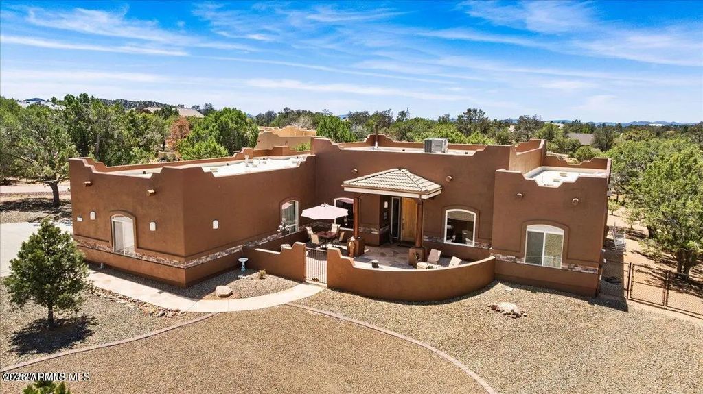 13170 N Iron Hawk Drive, Prescott
