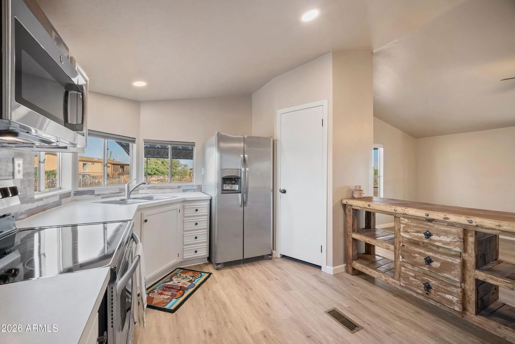 40514 N 251st Avenue, Morristown