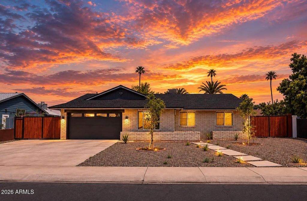 2934 W Hartford Drive, Phoenix