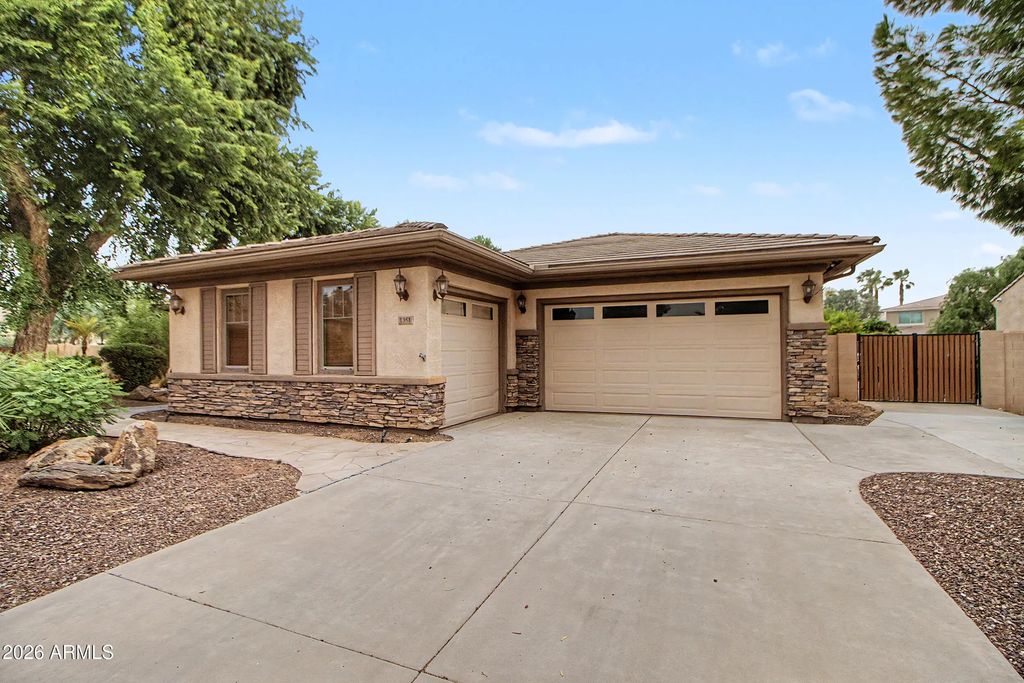 1351 E Canary Drive, Gilbert
