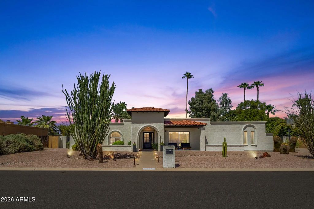 5712 E Windrose Drive, Scottsdale