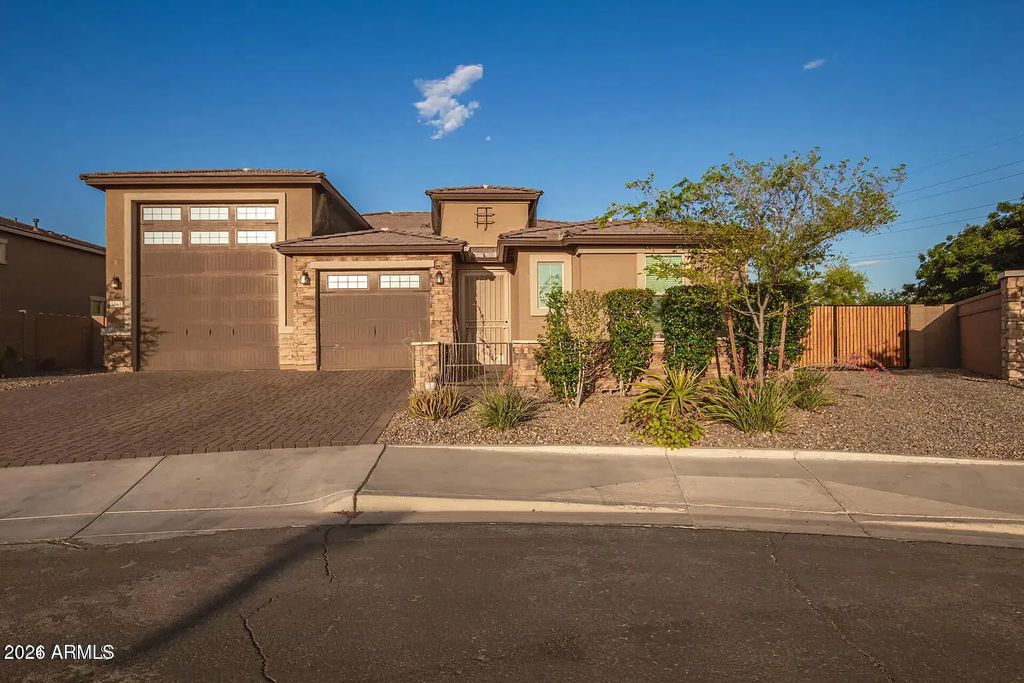 3161 S 183rd Drive, Goodyear
