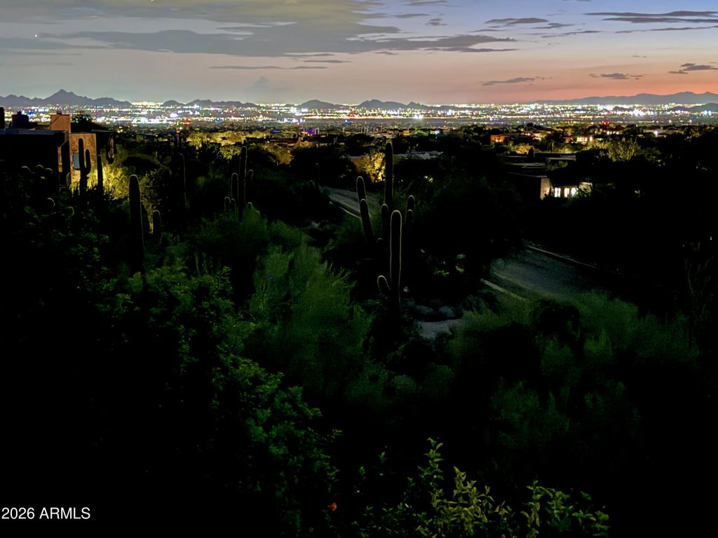 25555 N Windy Walk Drive (unit 75), Scottsdale