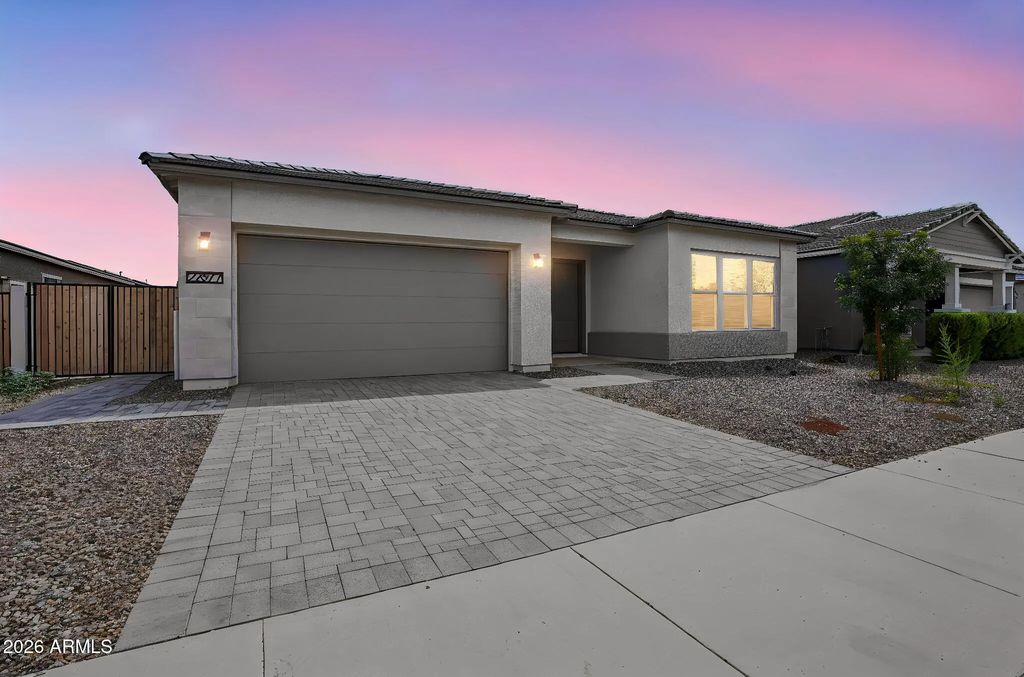 22677 E Lords Way, Queen Creek