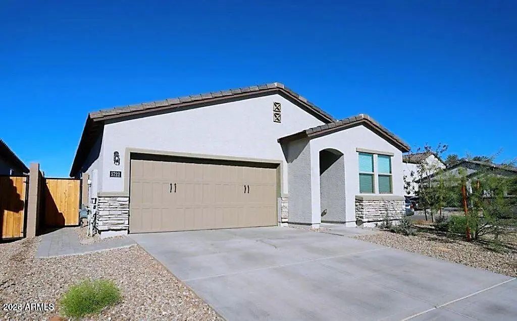 5722 W Getty Drive, Phoenix